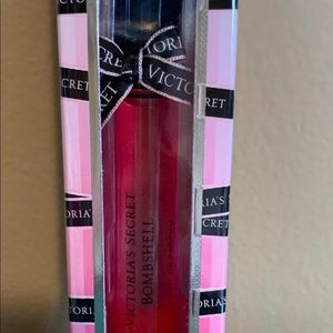 Victoria's Secret Makeup - SOLD. Victoria’s Secret Bombshell Rollerballs Victoria's Secret Makeup - SOLD. Victoria’s Secret Bombshell Rollerballs